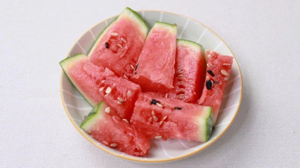 牛顾问策略 湿气重的人不能吃4种食物，越吃湿气越重，大多数人都不知道